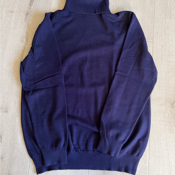 Burberry Turtleneck - Picture 5 of 8